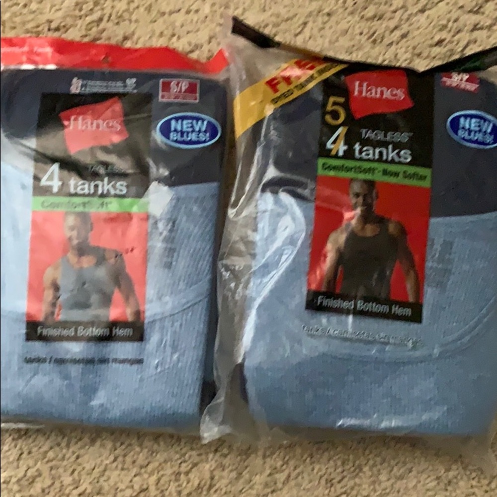 Men’s tagless Tanks